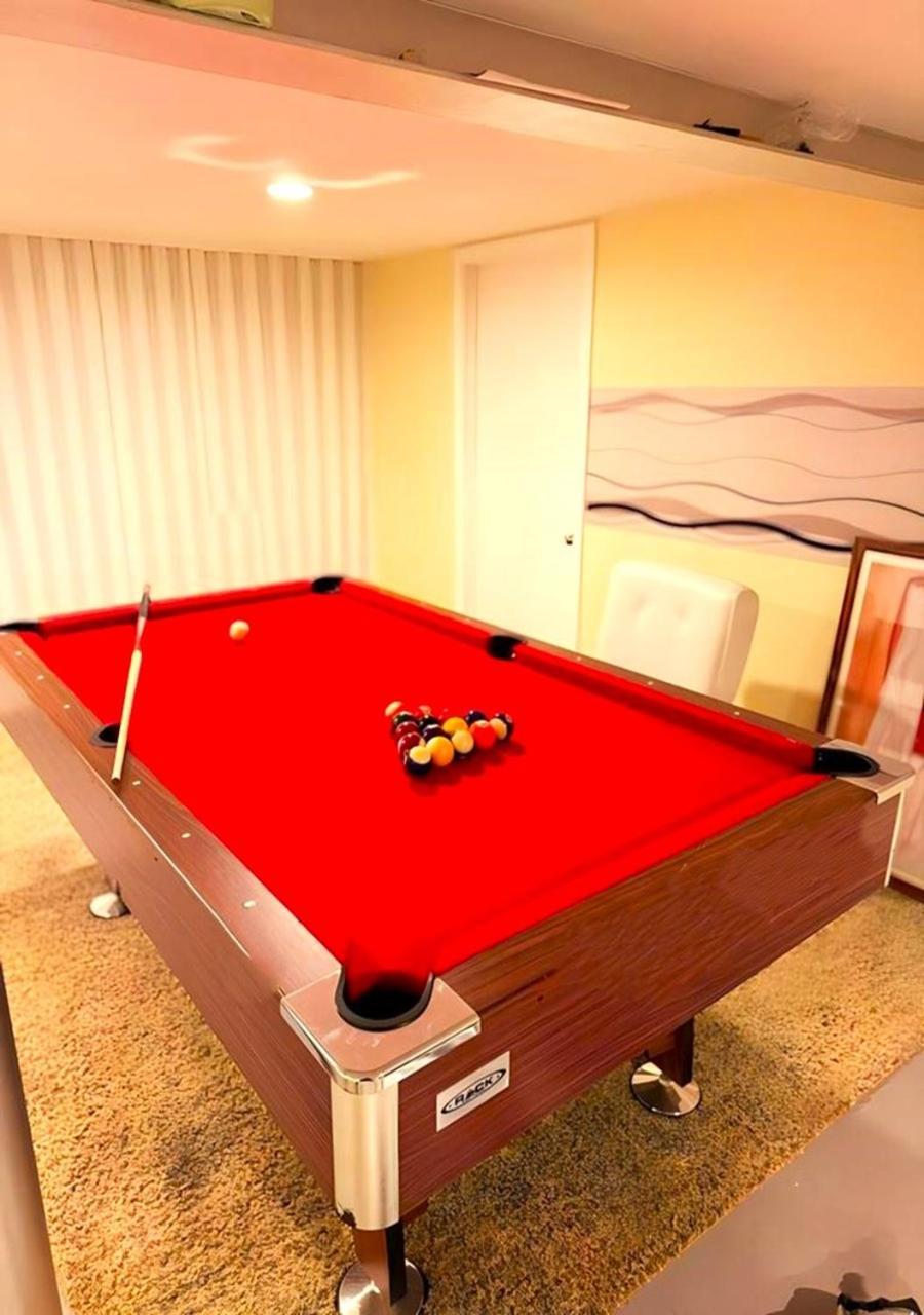 Fully Equipped Cozy 4/5 Br Apartment Чикаго Екстериор снимка
