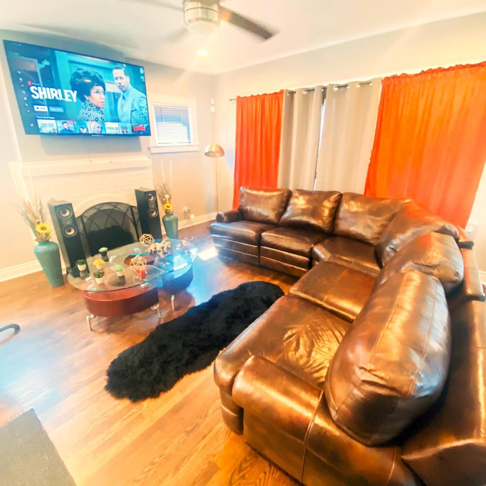 Fully Equipped Cozy 4/5 Br Apartment Чикаго Екстериор снимка
